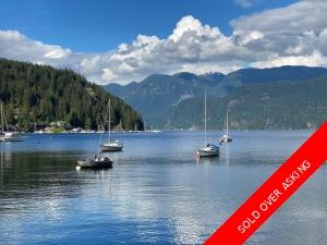 Deep Cove Townhouse for sale:  3 bedroom 1,800 sq.ft. (Listed 2023-01-06)